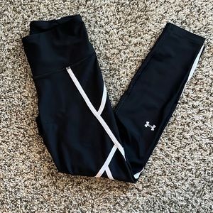 Under Armour black and white leggings